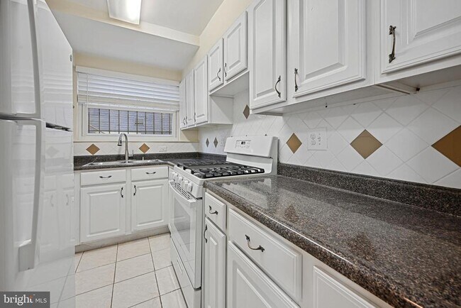 Foto del edificio - 224 Webster St NE