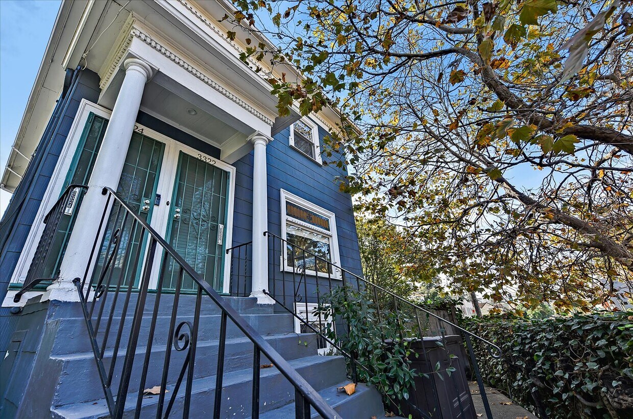 Primary Photo - 3322 Harrison St