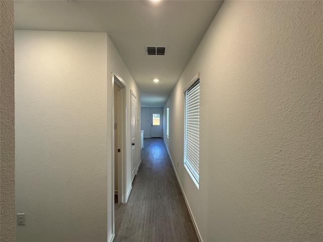 Foto del edificio - 829 Sandhill Crane Ln
