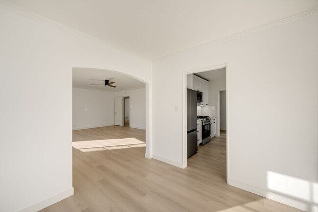 Foto del edificio - 35-35 Kennebec Ave