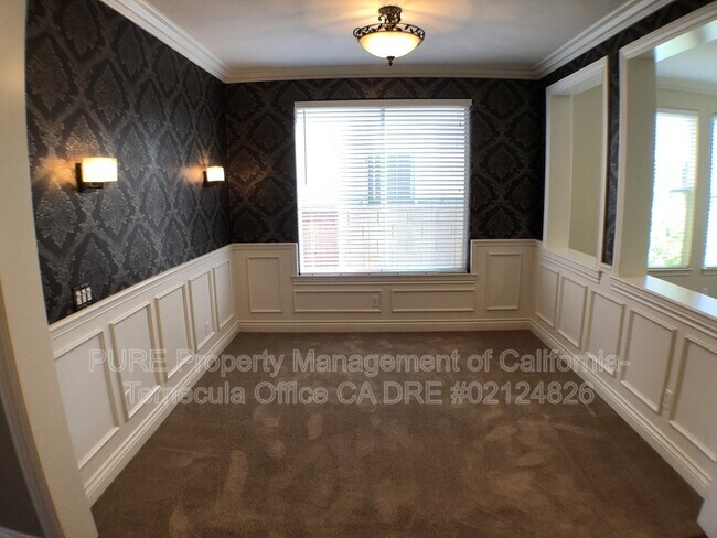 Foto del edificio - 40062 Stowe Rd