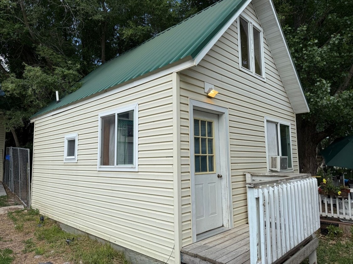 Primary Photo - Cozy Guest House in Semi-Rural Location w/...