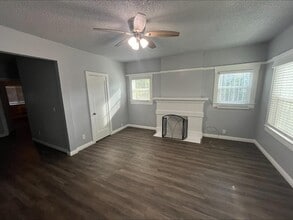 Building Photo - 350 N Calaveras St