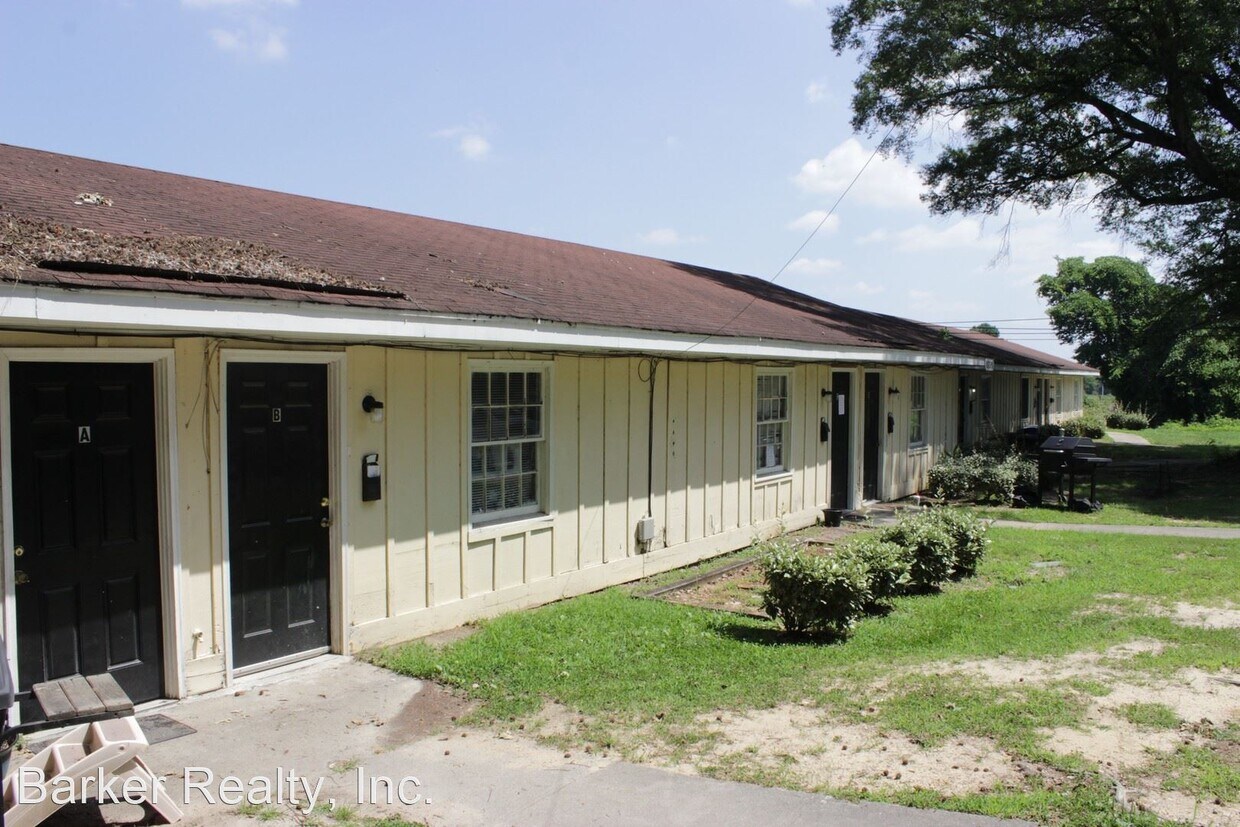 Primary Photo - 1339 Courtland Dr