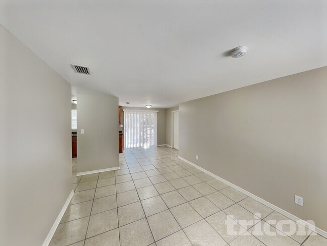 Foto del edificio - 5024 S 85th St