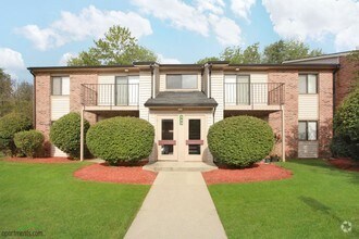 Building Photo - English Village Apartments