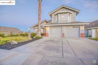 Building Photo - 5752 Drakes Dr