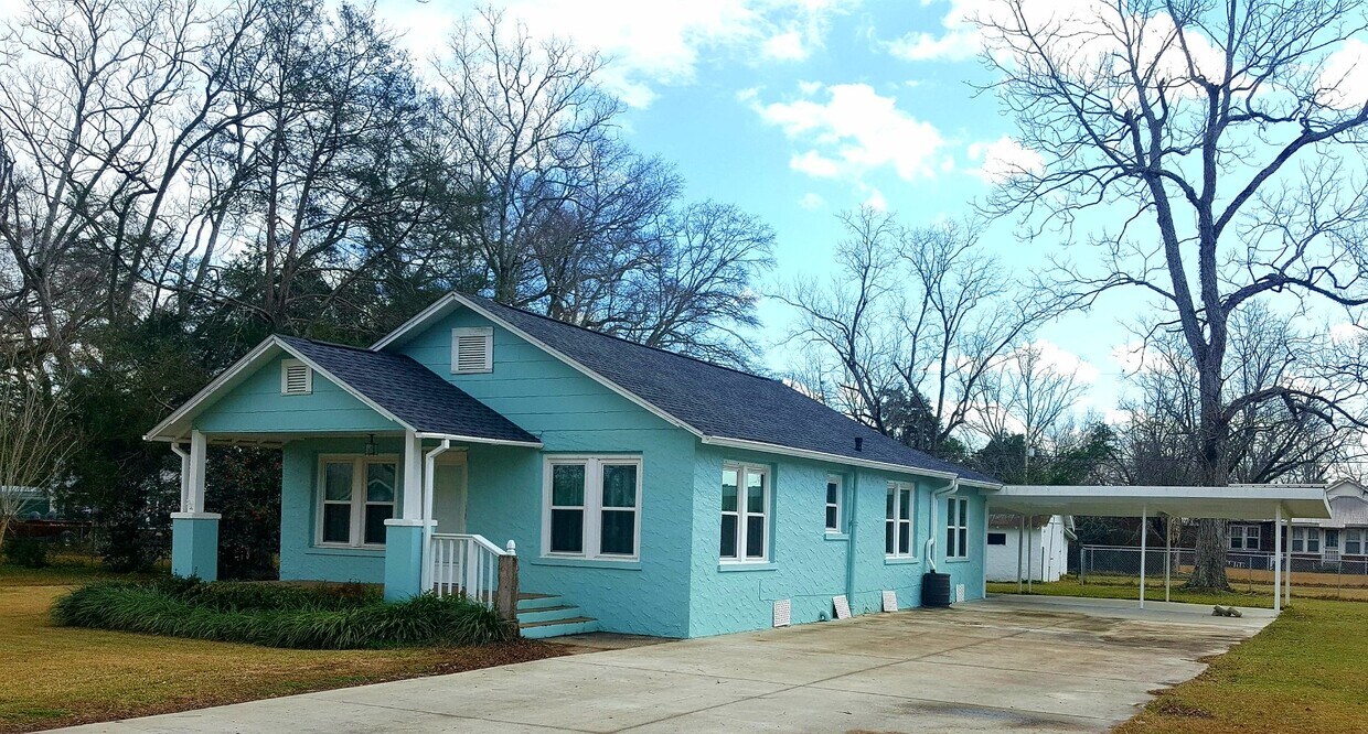 COMING SOON**** House Rental in Robertsdale, AL