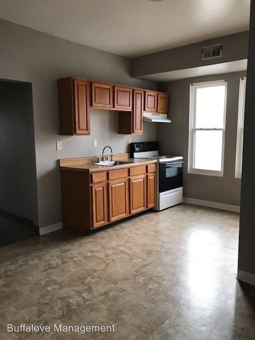 Foto del edificio - 2111 Seneca St