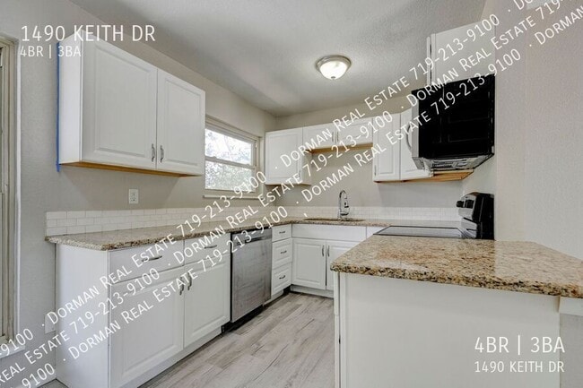 Building Photo - 1490 Keith Dr