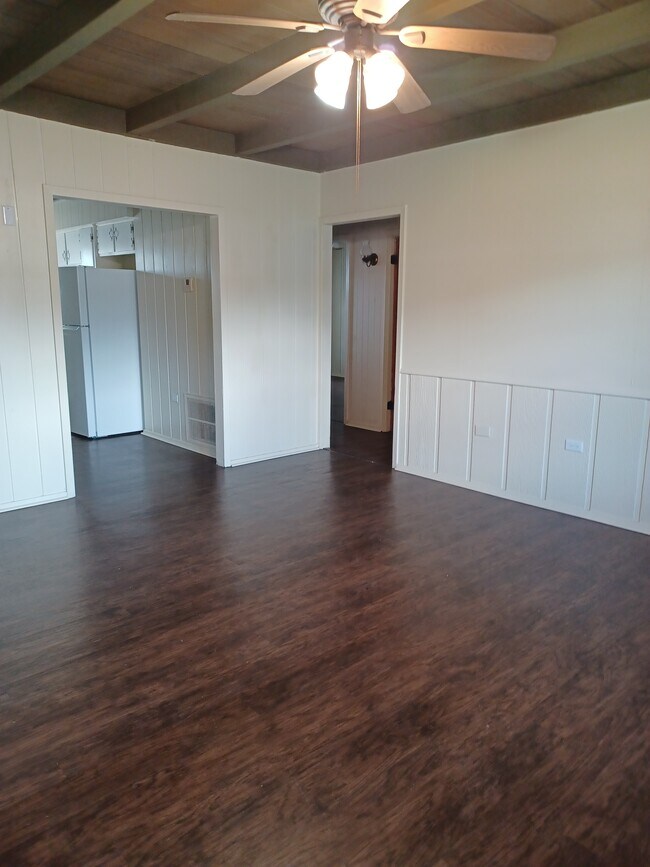 Foto del edificio - 1719 Oakley Ct