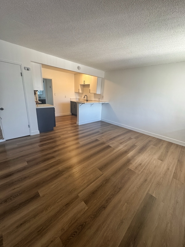 Building Photo - 9361 Cellini Ave