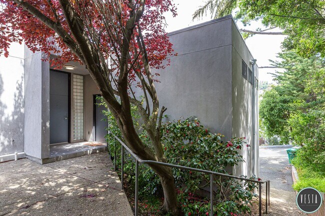 Building Photo - ELEGANT AND TRANQUIL BERKELEY HILLS RETREA...