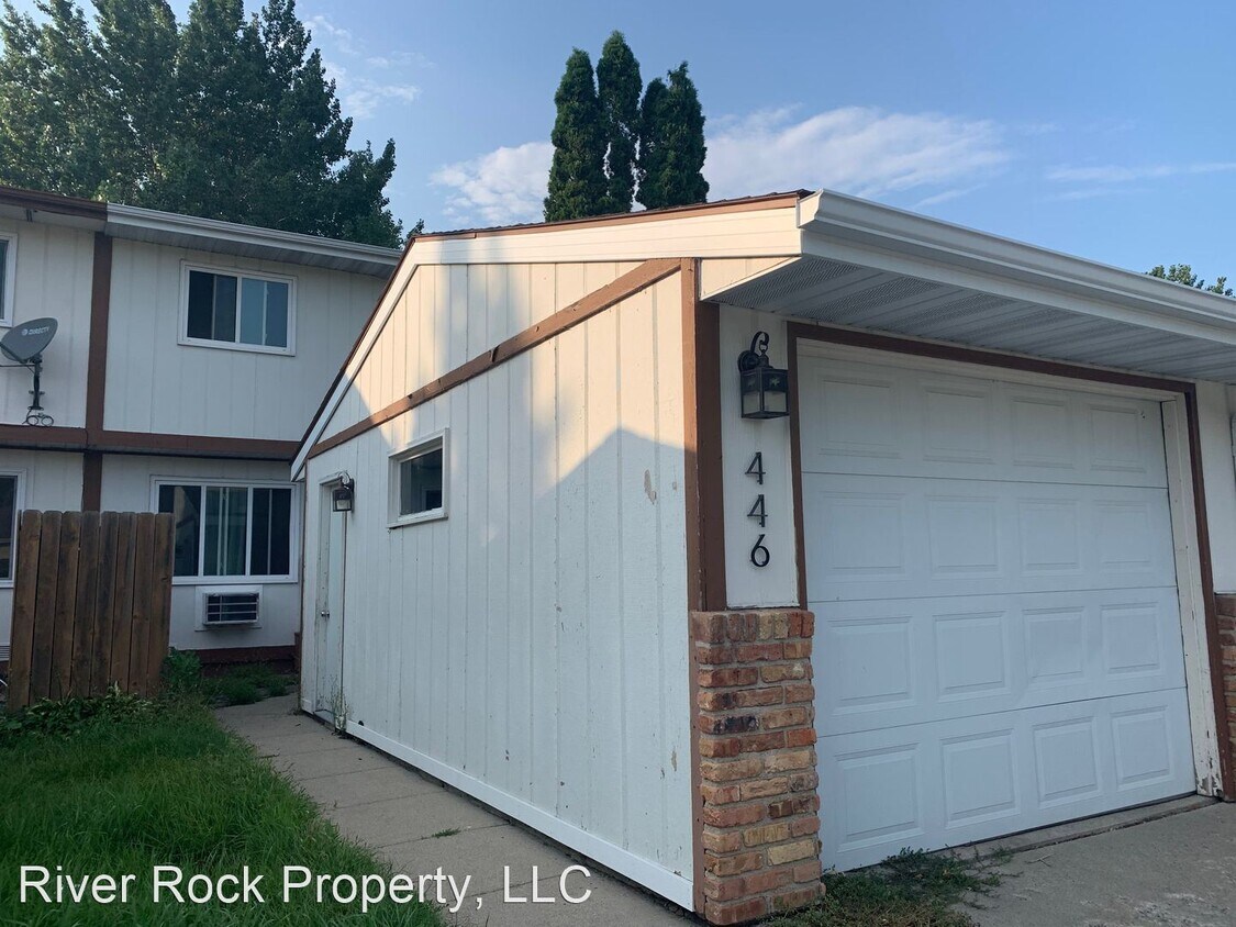Primary Photo - 3 br, 1 bath House - 446 22nd St E