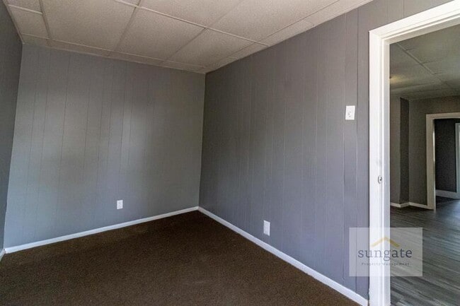 Building Photo - 3011 Garrison Blvd