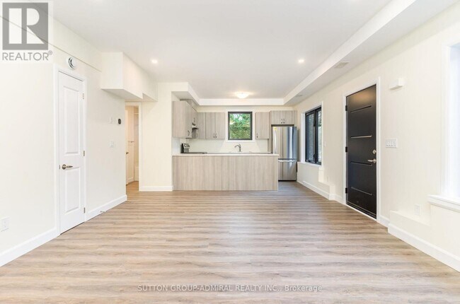 Photo du bâtiment - 274 King St E