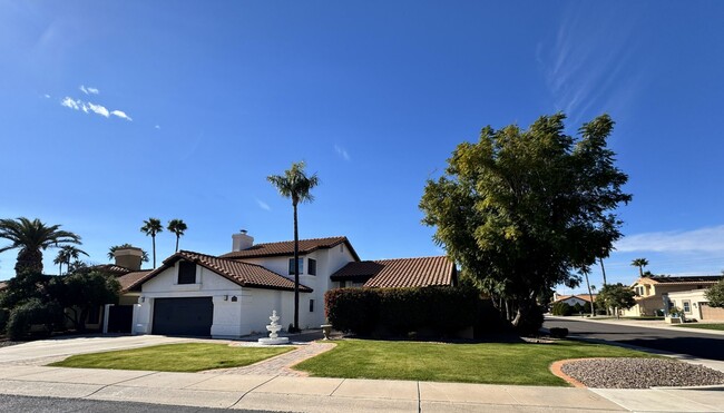 Foto del edificio - BEAUTIFUL 3 BEDROOM 3 BATH CORNER LOT WITH POOL AND LARGE BACKYARD NORTH SCOTTSDALE