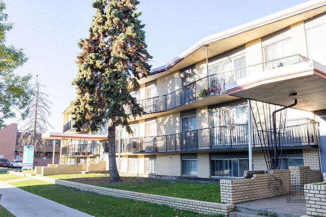 Building Photo - Waselenak Place Apartments