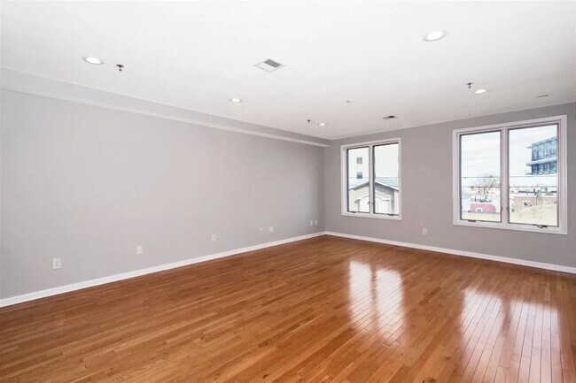 Foto del edificio - 203 Hackensack Plank Rd