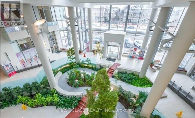 Photo du bâtiment - 9090 Yonge St