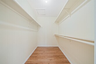 Building Photo - 2750 Holly Hall St
