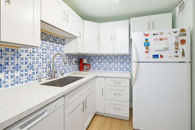 Foto del edificio - 6512 SW 112th Pl