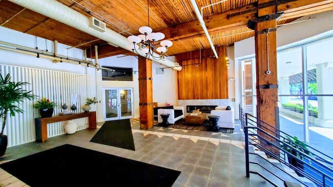 Lobby - 360 W Illinois St