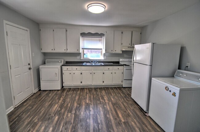 Foto del edificio - Cozy home in Durham near NCCU and Durham Tech