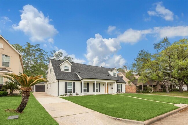 Foto del edificio - 12510 Barryknoll Ln