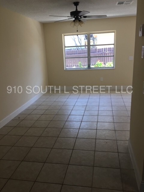 Building Photo - 910 S L St
