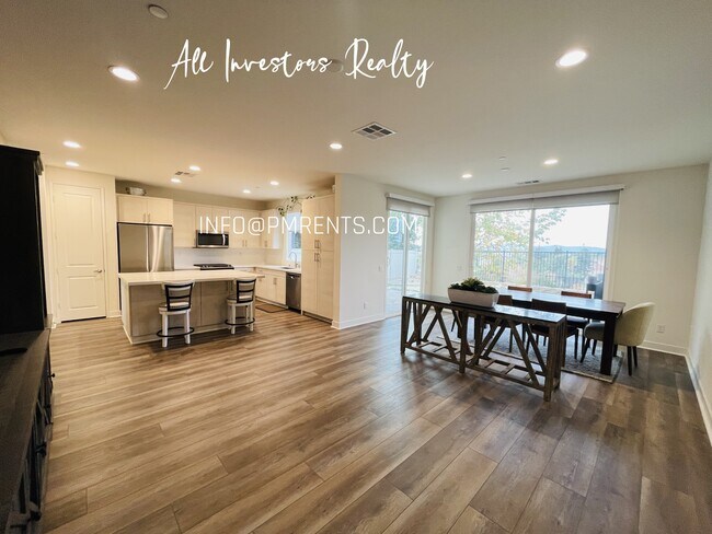 Building Photo - 1234 Via Candelas