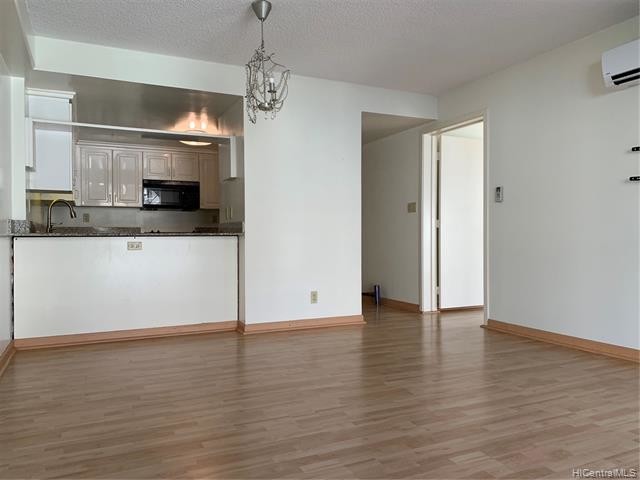 Building Photo - 1433 Kewalo St