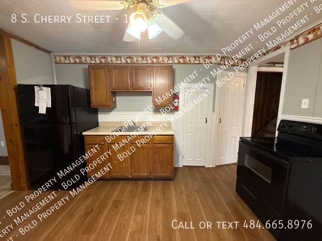 Foto del edificio - 8 S Cherry St