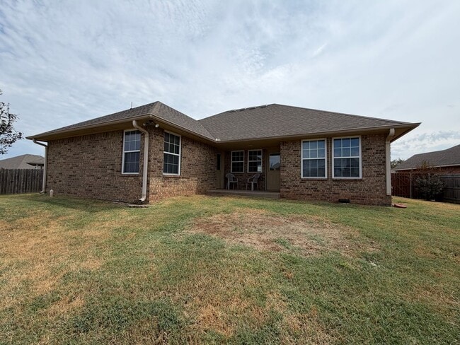 Building Photo - 4428 Peach Tree