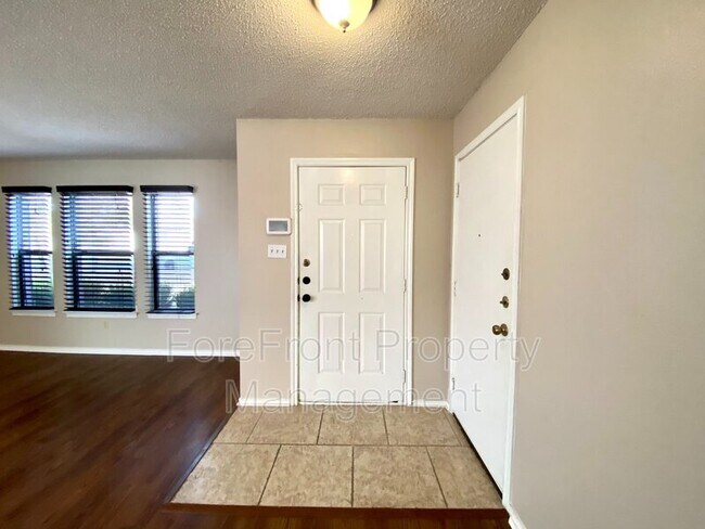 Foto del edificio - 2510 Village Pkwy