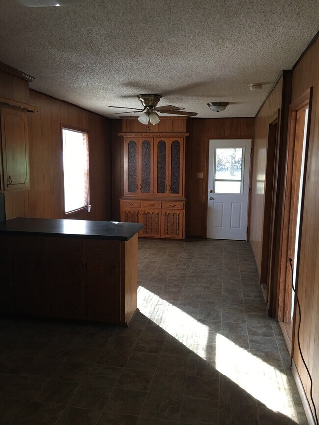 Foto del edificio - 409 W Dogwood St