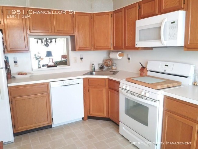 Building Photo - 2 bedroom in Hellertown PA 18055
