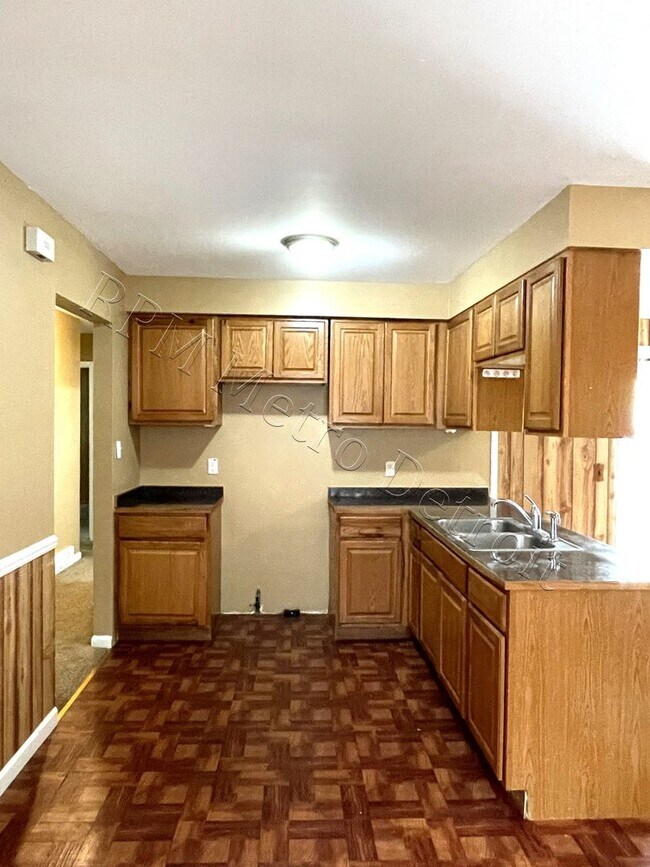 Foto del edificio - 33633 Cheryl St