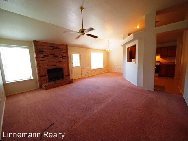 Building Photo - 3 br, 2 bath House - 2709 Chameleon Drive