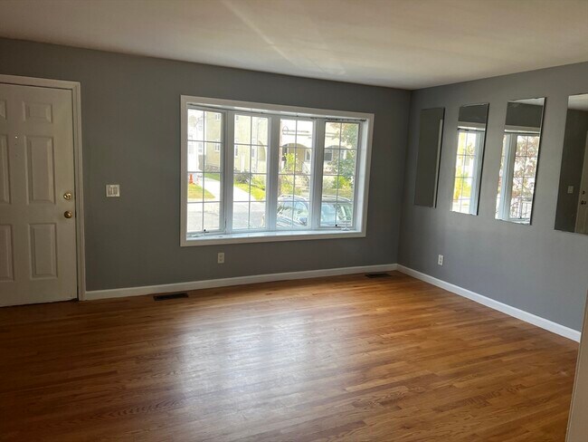 Foto del edificio - 49 Bower St