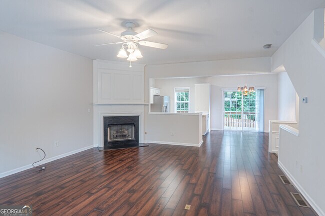 Foto del edificio - 3423 Lathenview Ct