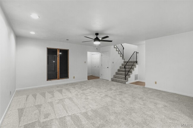 Building Photo - 307 Britanna Dr