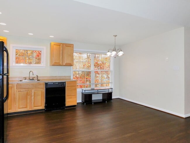 Foto del edificio - 37006 W Lakeland Dr