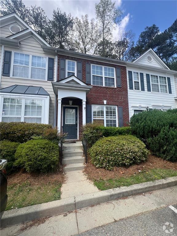 Building Photo - 897 Redwood Dr NW