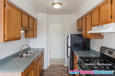 Foto del edificio - 8649 W Foster Ave