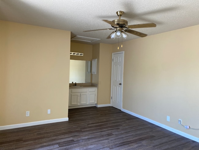 Building Photo - 7022 Silver Canyon