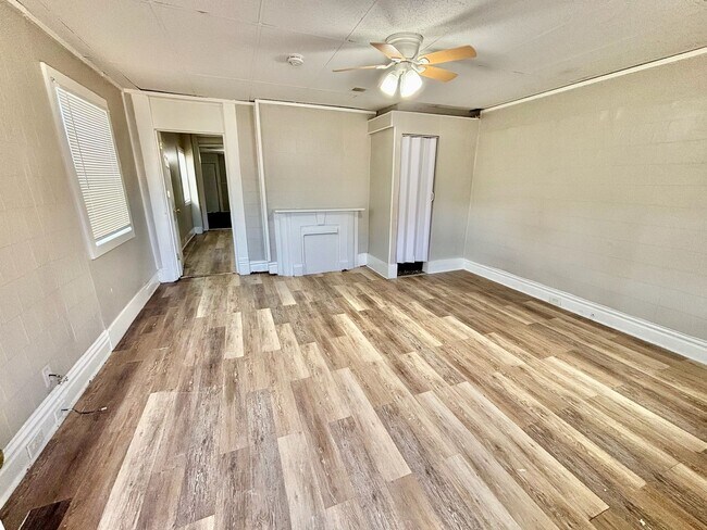 Foto del edificio - Portland Neighborhood - 3 Bedroom 1 Bath House