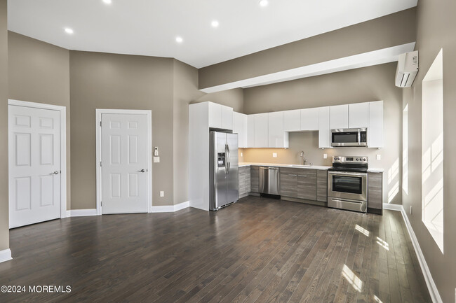 Building Photo - 700 Cookman Ave