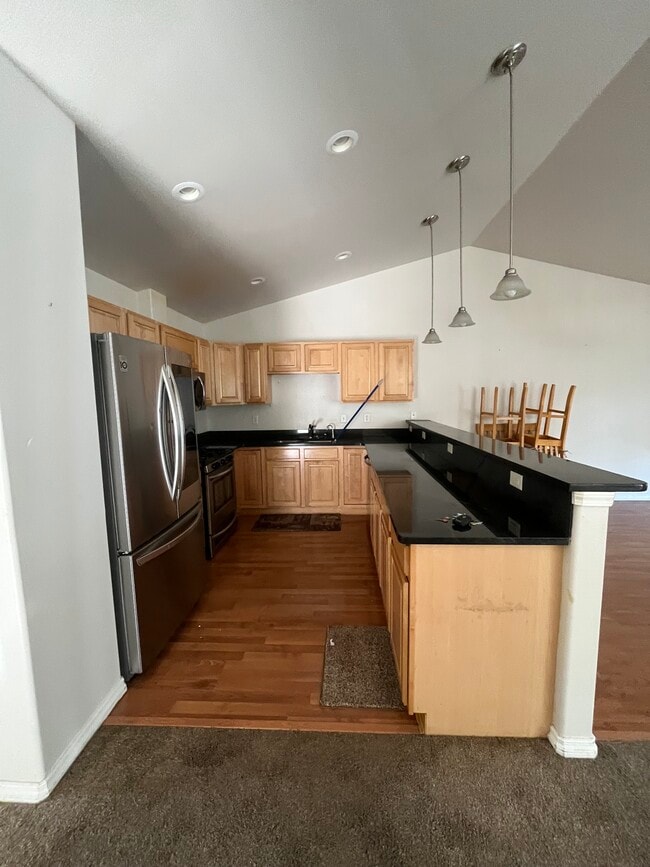 Building Photo - 8847 Lakehurst Dr