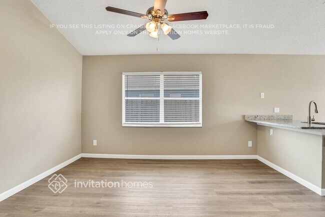 Foto del edificio - 13507 Glasser Ave